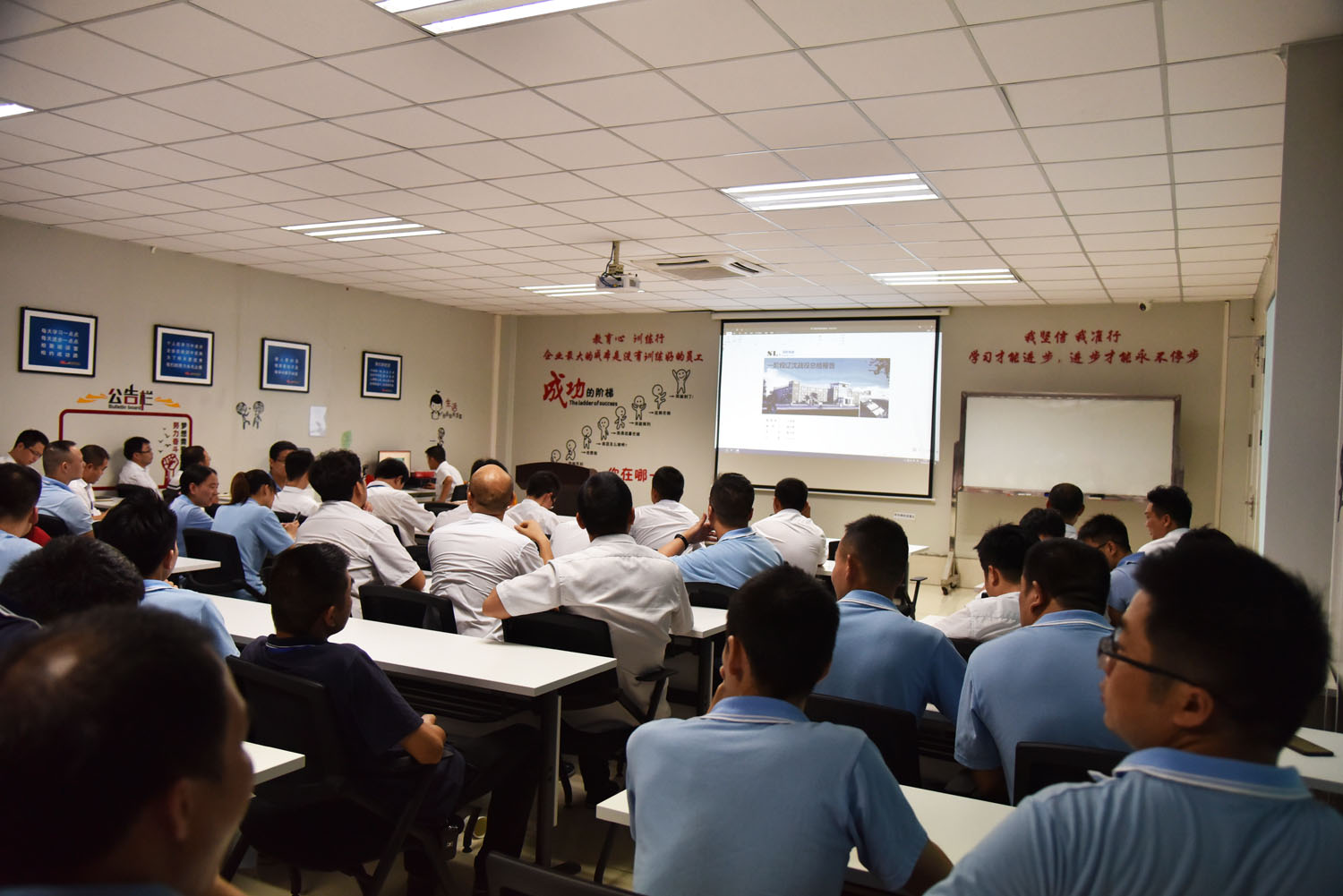 赣州深联G3软板厂精益生产首战告捷，加餐又来了！