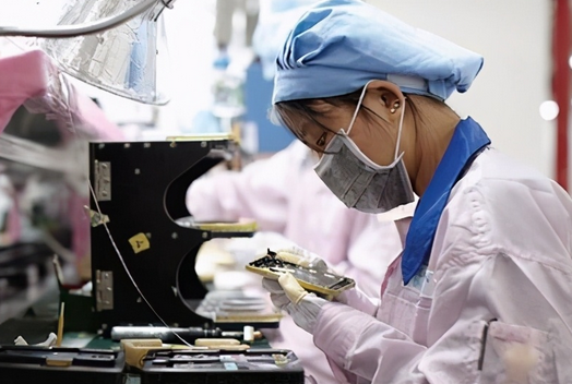 柔性线路板之海外订单转单国内致人手不足，苹果代工厂临时工工价突破30元小时