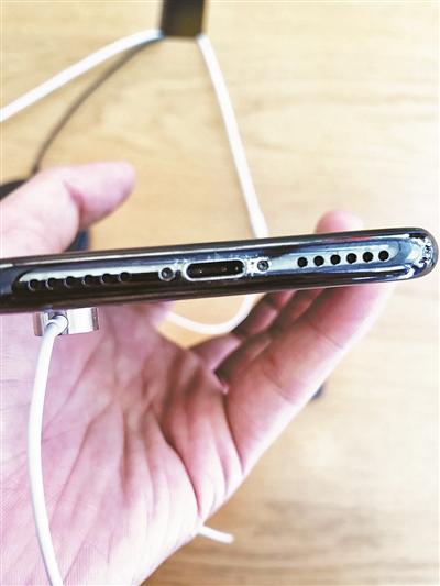 iPhone X掉漆严重到没法直视，但更令人心寒的是苹果的回应！